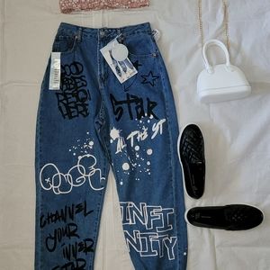 Jeans 👖 with graffiti elastic bottoms